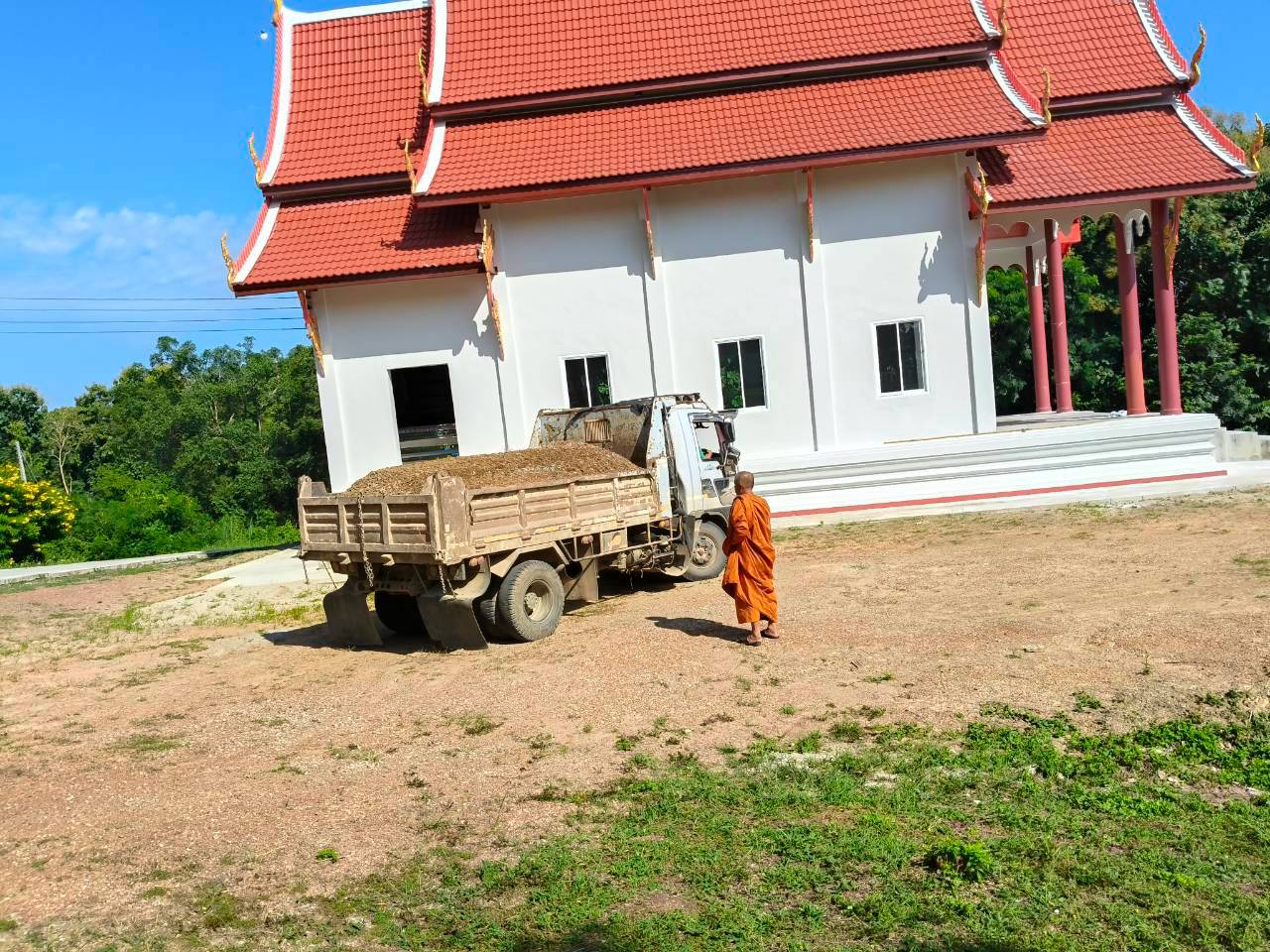 LINE_ALBUM_จิตอาสา วัดดงพระเจ้า ????_261021_11
