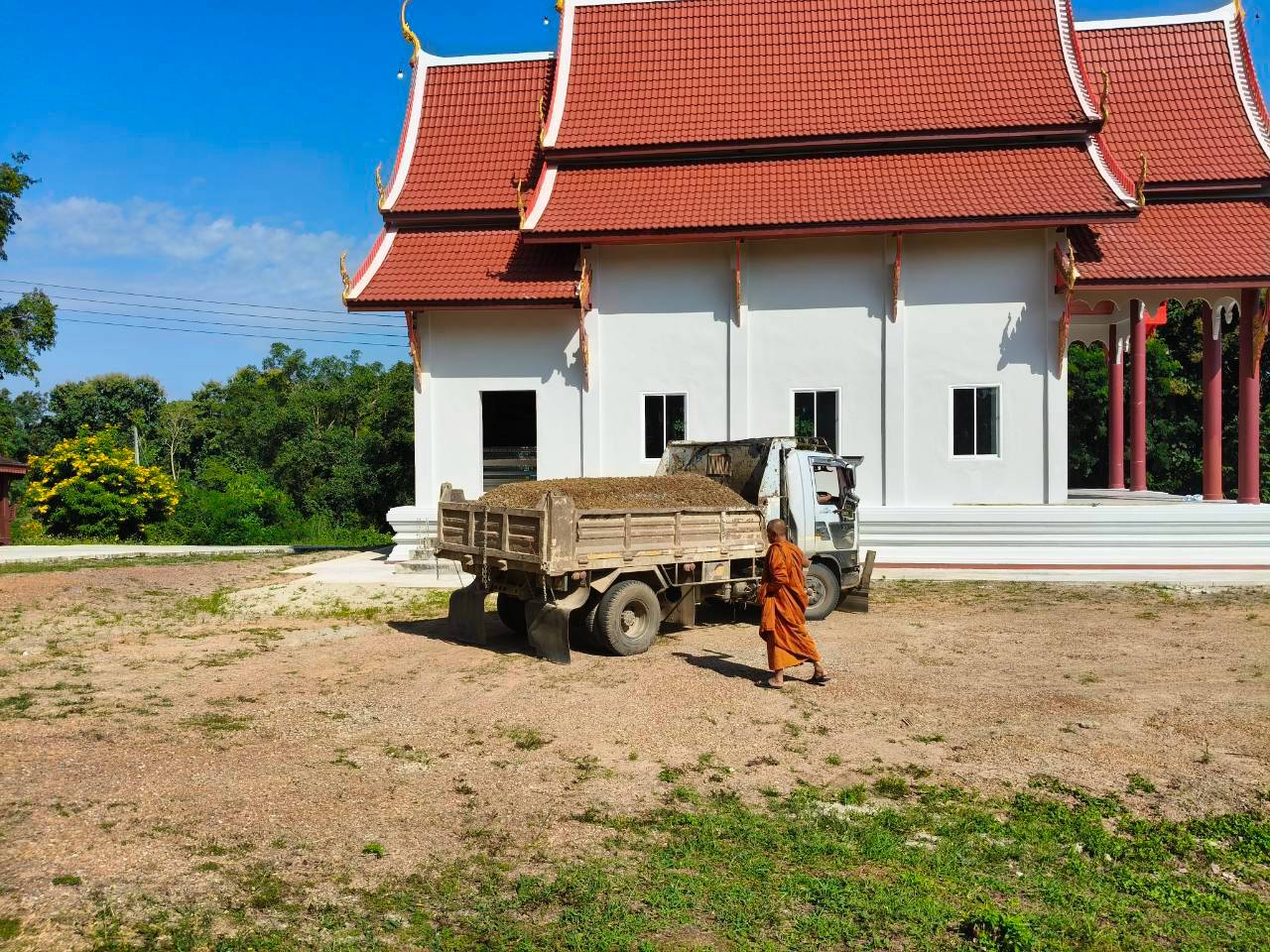 LINE_ALBUM_จิตอาสา วัดดงพระเจ้า ????_261021_12