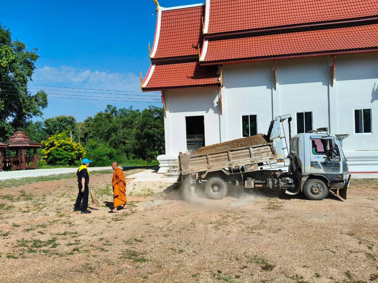 LINE_ALBUM_จิตอาสา วัดดงพระเจ้า ????_261021_15