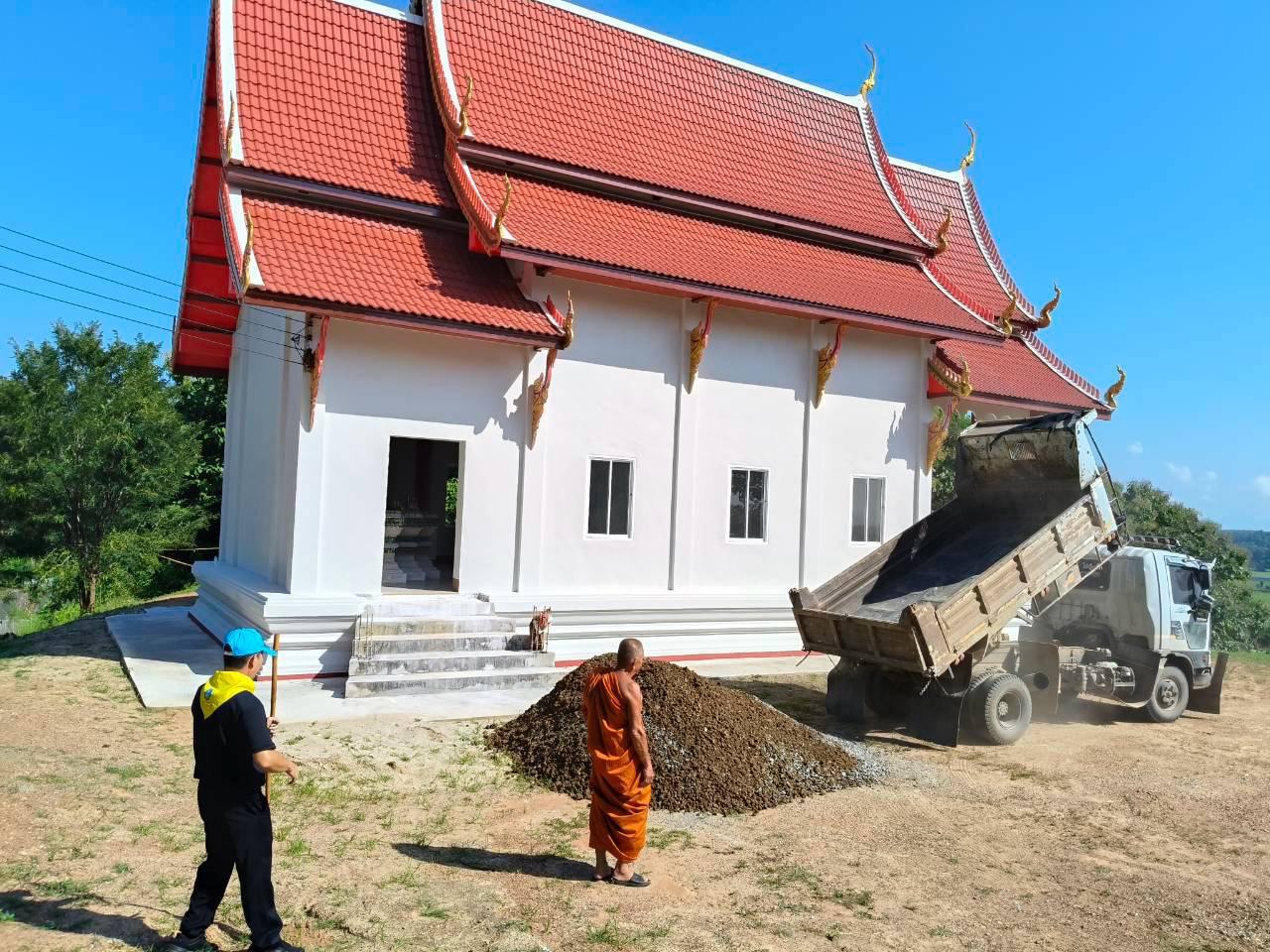 LINE_ALBUM_จิตอาสา วัดดงพระเจ้า ????_261021_21
