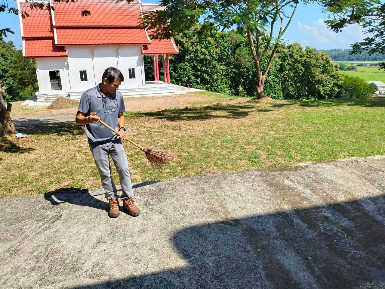 LINE_ALBUM_จิตอาสา วัดดงพระเจ้า ????_261021_34