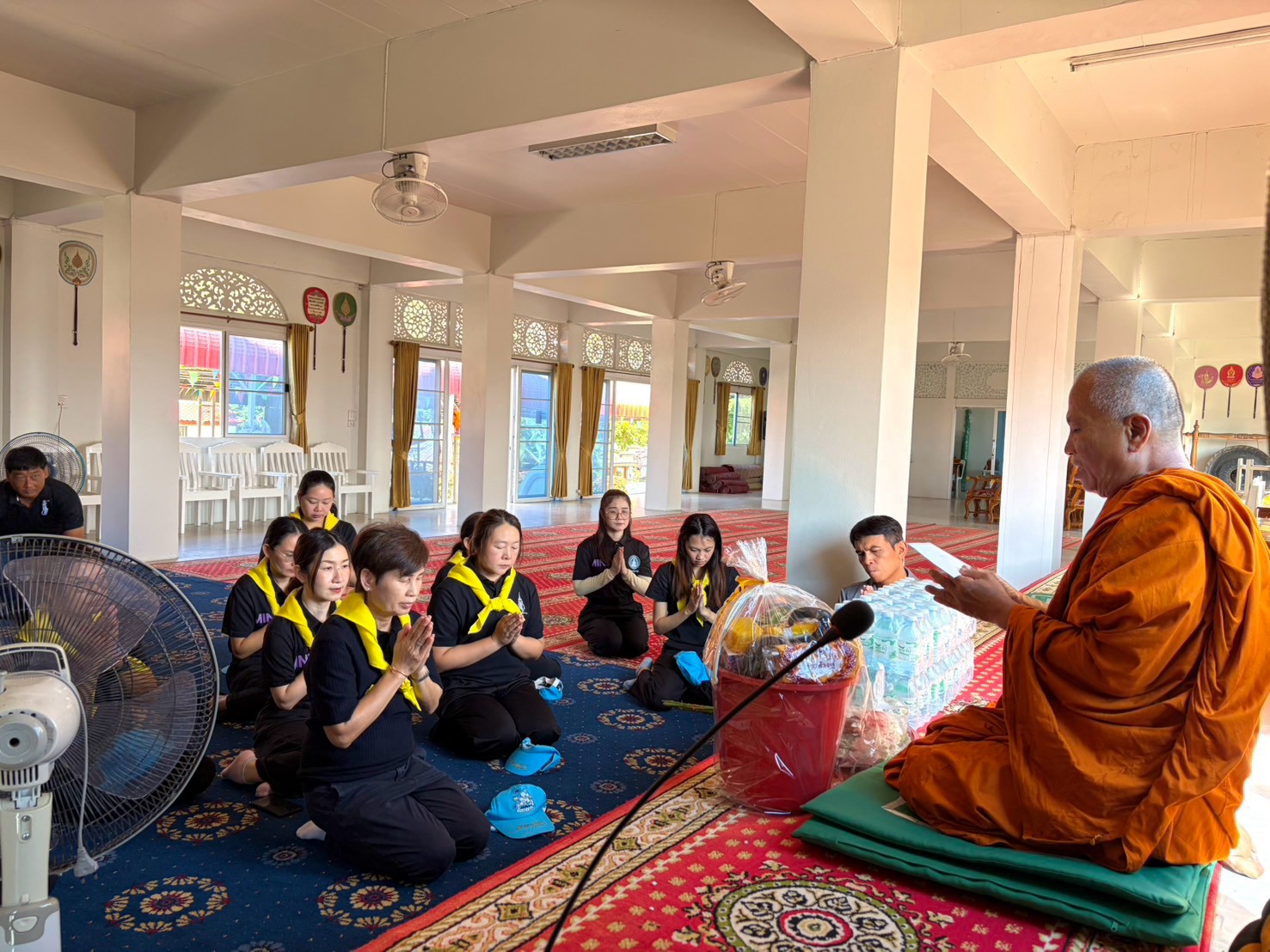 LINE_ALBUM_จิตอาสา วัดดงพระเจ้า ????_261021_58